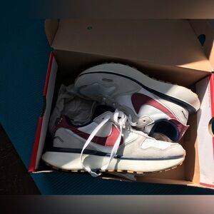 Nike WMNS PHOENIX WAFFLE 'PLATINUM TINT PALE IVORY' size 8